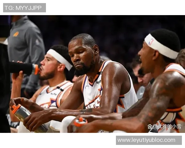 周最佳提名名单揭晓小卡布克库里杜兰特杰伦布朗等明星球员争夺荣誉 周最佳提名名单揭晓小卡布克库里杜兰特杰伦布朗等明星球员争夺荣誉